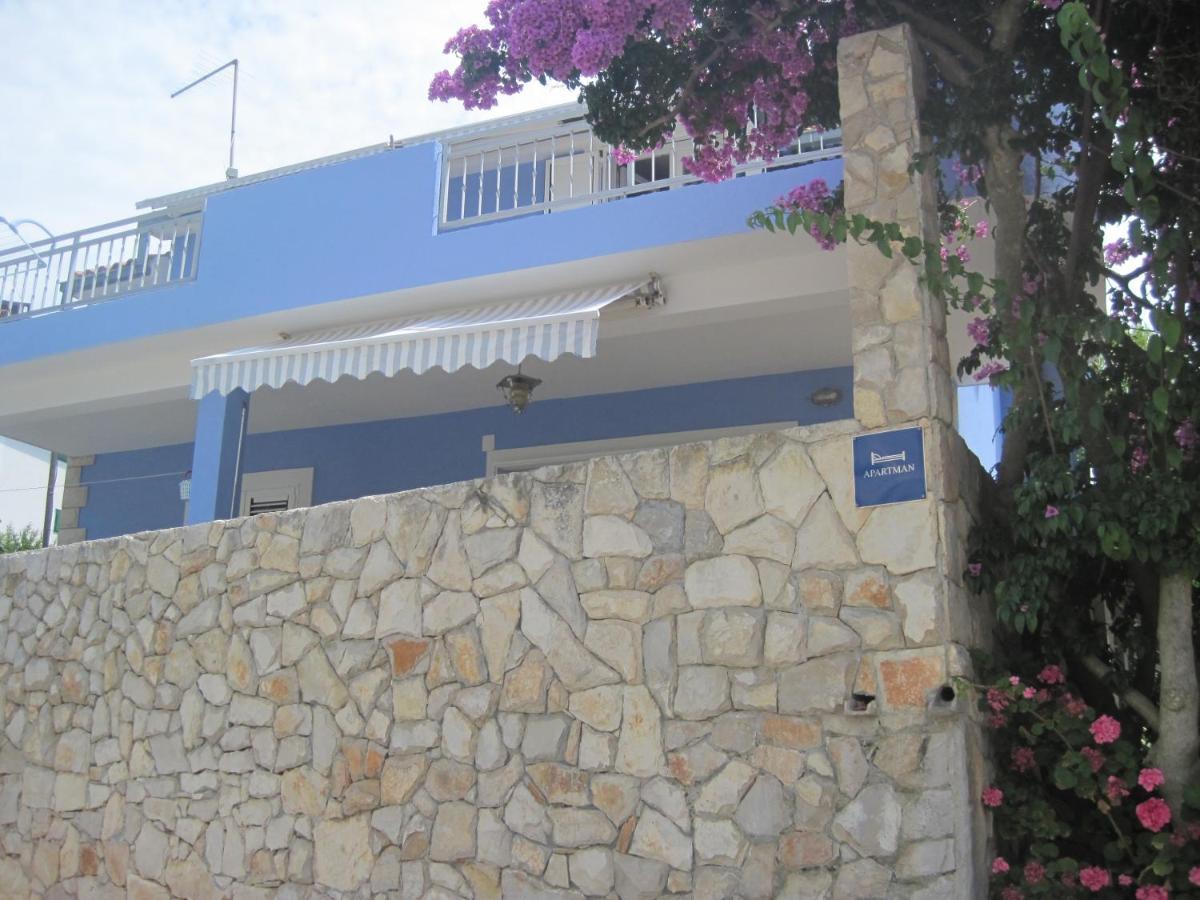 Apartments By The Sea Maslinica, Solta - 14748 ภายนอก รูปภาพ